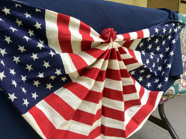 istock american flag full fan 1219710947