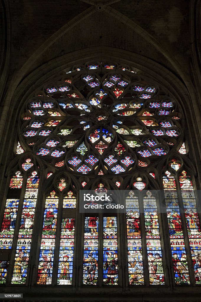 Sens (Burgundia, Francja)-Katedra wewnętrznych, w Gotyk - Zbiór zdjęć royalty-free (Architektura)