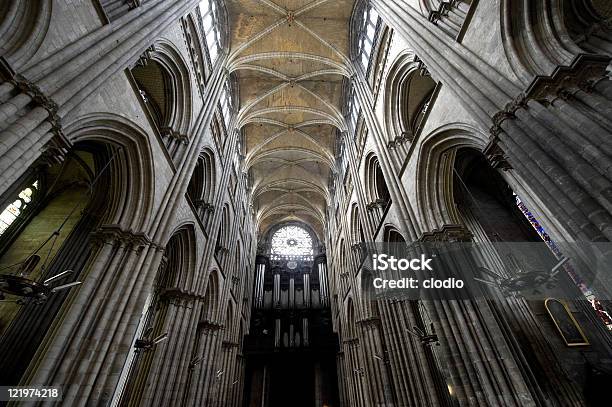 Rouen Interior Da Catedral Gótica - Fotografias de stock e mais imagens de Catedral de Rouen