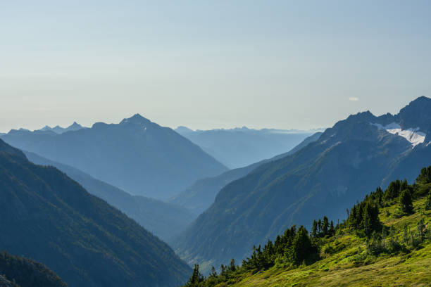 istock Layers of Mountains Stretch out into Washington wilderness 1219748737