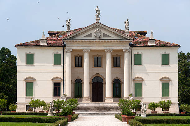 istock Montecchio Maggiore (Vicenza, Veneto, Italy) - Villa Cordellina Lombardi, facade 121975232