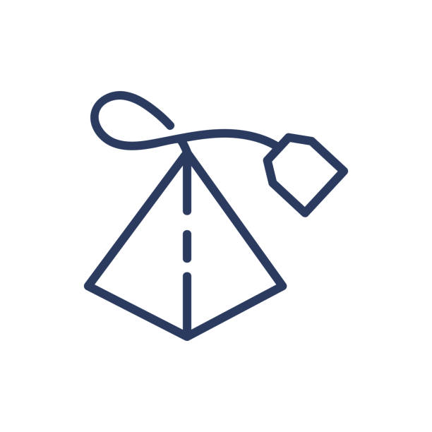 Pyramid teabag thin line icon Pyramid teabag thin line icon. Tea, tag, herb, organic beverage isolated outline sign. Breakfast drink or cafe concept. Vector illustration symbol element for web design and apps teabag stock illustrations