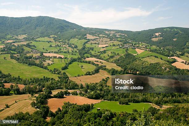 Montefeltro En Verano Foto de stock y más banco de imágenes de Aire libre