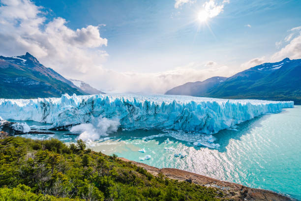 ghiacciaio perito moreno nel parco nazionale di los glaciares, el calafate, patagonia argentina - provincia di santa cruz argentina foto e immagini stock