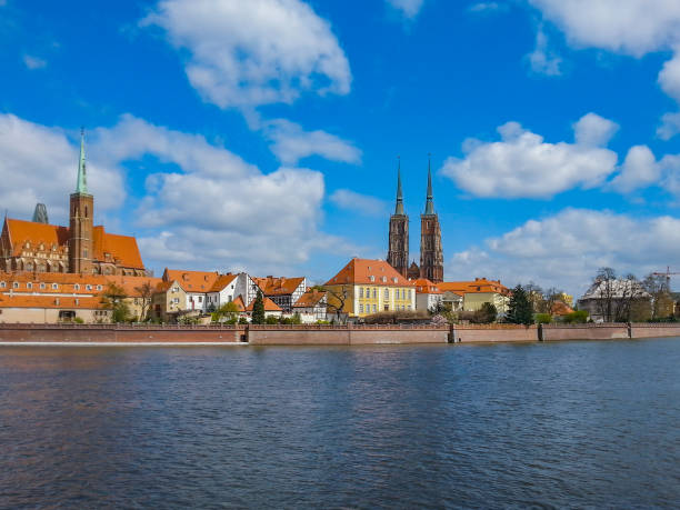 istock Wroclaw cityscape over the river 1219799763