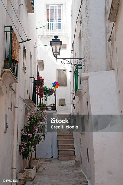 Cisternino Brindisi Old Town - zdjęcia stockowe i więcej obrazów Architektura - Architektura, Bez ludzi, Biały