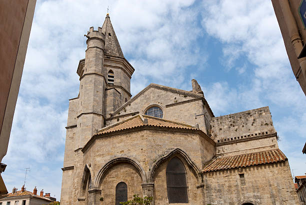 Beziers (France) - Sainte-Madeleine church Beziers (Languedoc - Roussillon, France) - Church of Ste-Madeleine beziers stock pictures, royalty-free photos & images