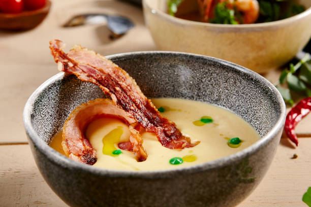 Sopa de Ervilha Cremosa com Bacon Perfeita - receita deliciosa profissional - passo 1