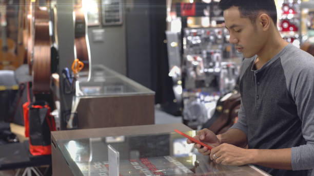 istock Asian Muslim Man Using Contactless Payment 1219851011