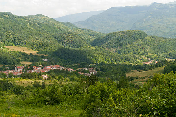 istock Landscape between Marches and Umbria (Italy) 121985673