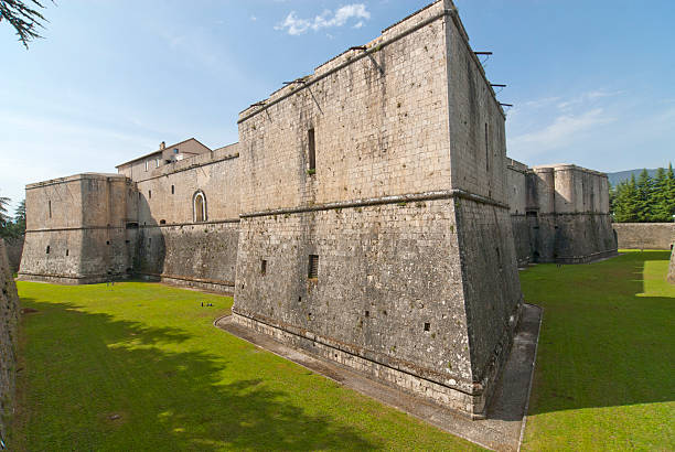 istock L'Aquila - Spanish Fortress 121986157
