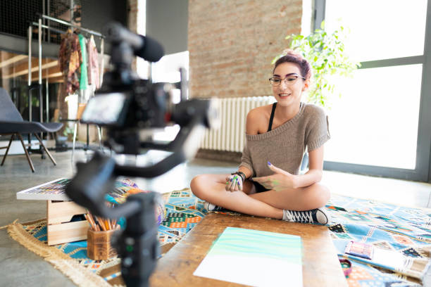 istock She loves camera and camera loves her 1219890310