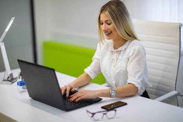 Business woman working in modern office