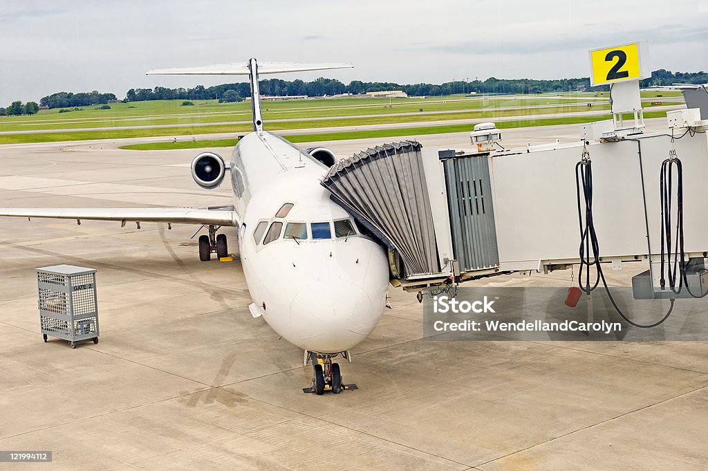 Airliner Be- und Entladen Passagiere - Lizenzfrei Cockpit Stock-Foto