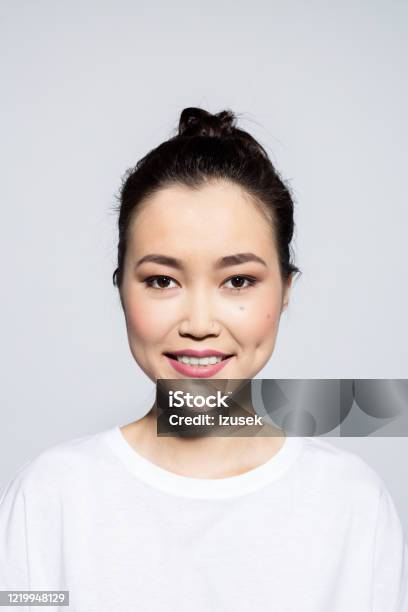 Headshot Of Friendly Asian Young Woman Stock Photo - Download Image Now - Front View, Human Face, 20-24 Years
