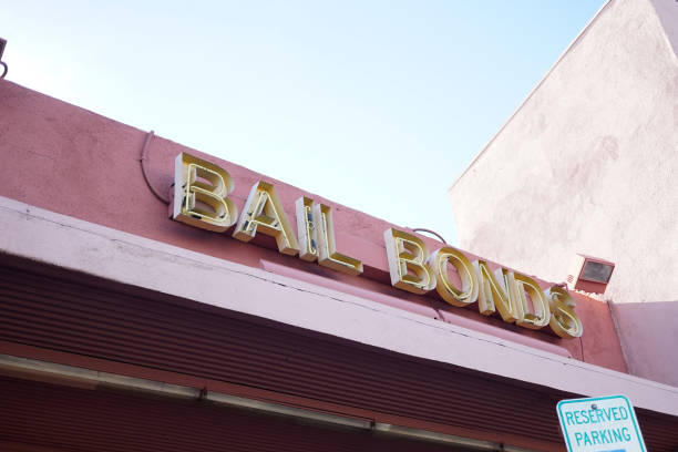 bailbond - bail bond стоковые фото и изображения