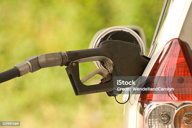 Покупки Бензин — стоковые фотографии и другие картинки АЗС - АЗС, Автомобиль, Без людей
