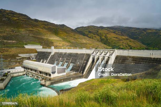 Clyde Dam Power Station New Zealand Stock Photo - Download Image Now - Hydroelectric Power, Hydroelectric Power Station, Dam