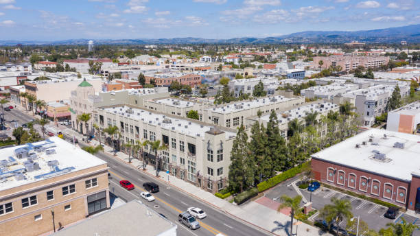 istock Santa Ana, California 1220040420