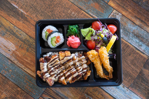 huhn teriyaki lunch box. - bento box stock-fotos und bilder