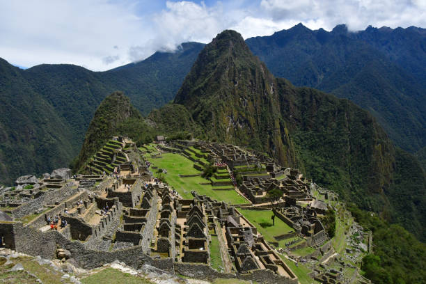 istock Machu Picchu Unesco site. Peru' 1220105614