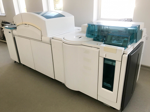 Fully automated immunochemical analyzer that uses innovative electrochemiluminescence technology. Designed for both quantitative and qualitative research oncomarkers, cardiomarkers, thyroid markers.