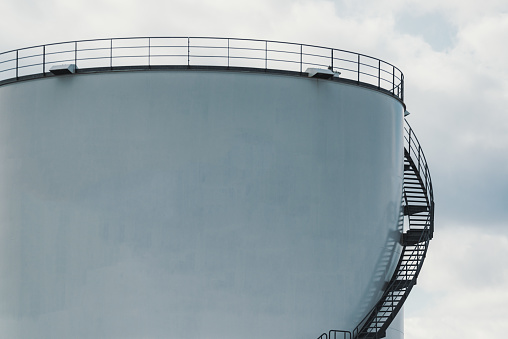 Large oil storage tank at a refinery.