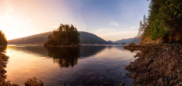 istock Beautiful Panoramic View of the Canadian Landscape 1220270045