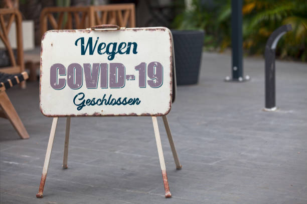istock Closed due to COVID-19 (German) 1220305851
