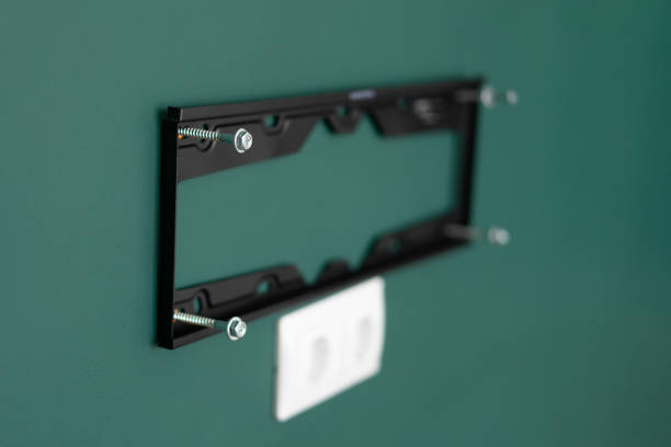 istock repair and decoration. wall mount for tv. 1220323183
