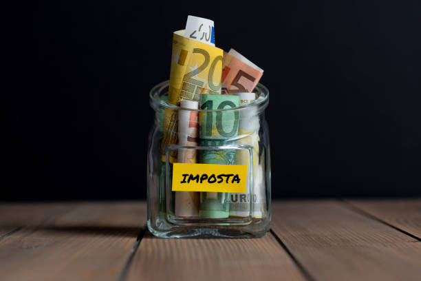 istock Italian Tax 1220387963