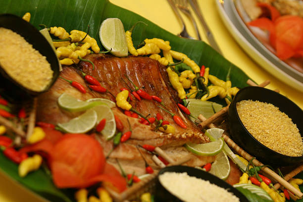 costillas a la parrilla de tambaqui - prepared fish fish grilled close up fotografías e imágenes de stock