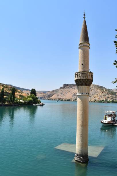 istock Old Halfeti and its famous sunken minaret 1220436487