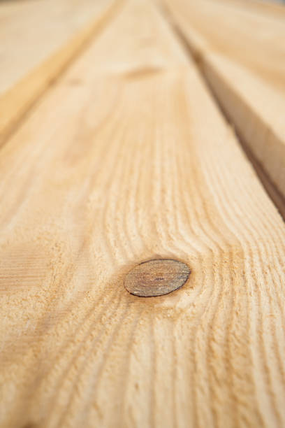 el trasfondo abstracto de las tablas de pino - the end wood timber construction fotografías e imágenes de stock