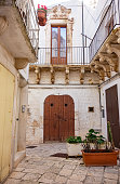 gasse-noci-apulien-italien.jpg?b=1&s=170x170&k=20&c=idCBCDR5fB4Z8P1jJsq51RveYCVYBNOEo-pjTcBipAY=