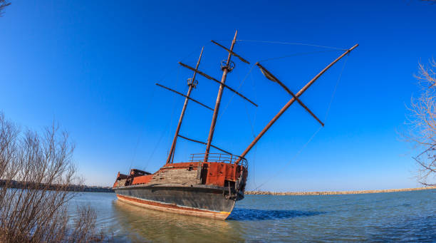 istock Stranded sailing ship at shore of lake Erie 1220563872
