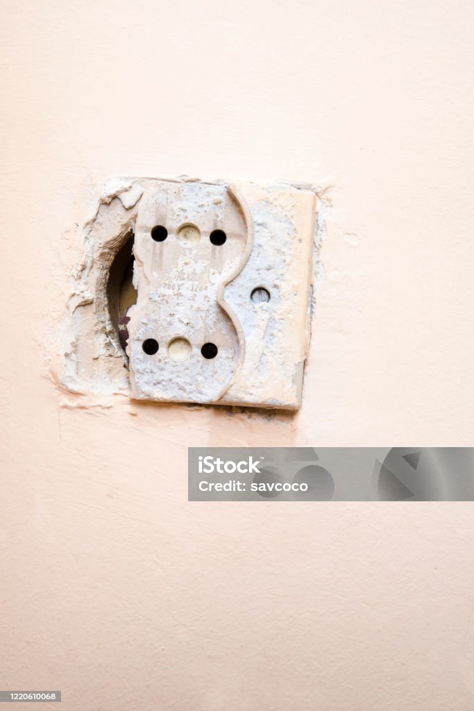 Frayed Socket Old And Broken Electrical Socket Stock Photo - Download Image Now ...