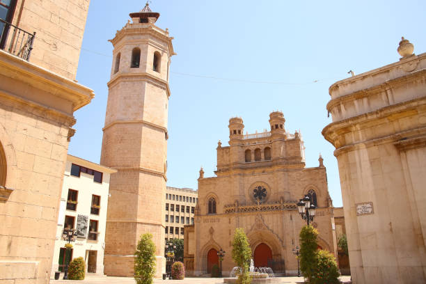 the co-cathedral of saint mary or maria is the cathedral of castelló de la plana, located in the comarca of plana alta, in the valencian community, spain. - valencia cathedral imagens e fotografias de stock