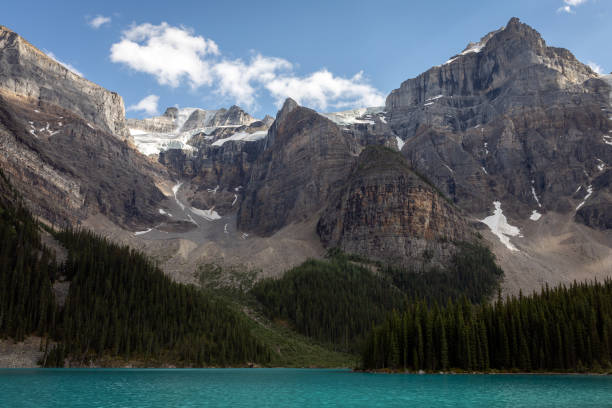istock Canadian Rockies Landscape 1220698170