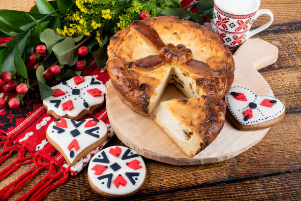 istock Sweet leavened bread, March celebration 1220725500
