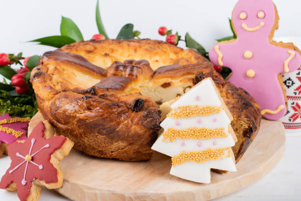istock Cute Christmas gingerbread desserts, Authentic Christmas Brunch 1220730472