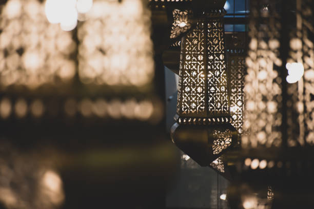 Kandy Lamp