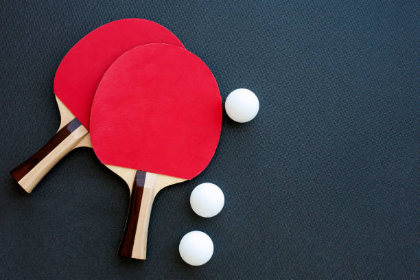raquette de tennis de table de ping-pong,ball. - table tennis table tennis racket racket sport ball photos et images de collection