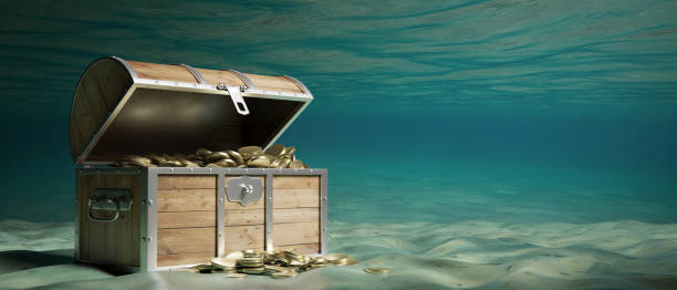 skrzynia ze skarbami wypełniona złotymi monetami, podwodne tło morskie. ilustracja 3d - stone coffin zdjęcia i obrazy z banku zdjęć