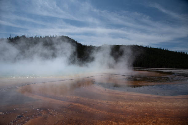 istock Yellowstone National Park 1220786681