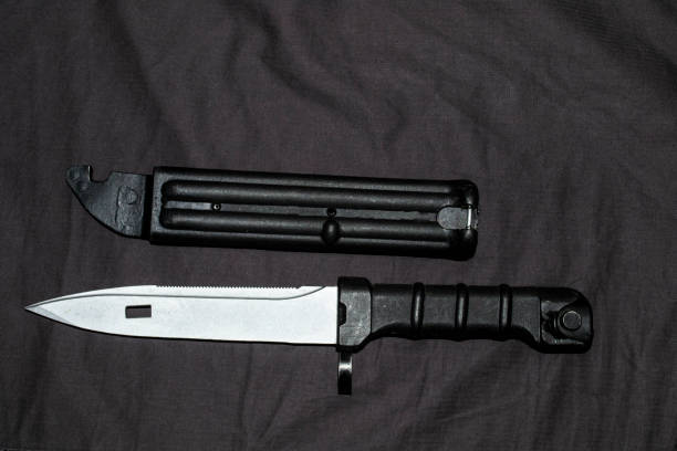 tactical cold steel ak74 knife and scabbard - dagger military isolated bayonet imagens e fotografias de stock