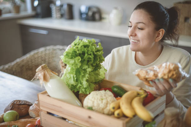istock Food -Delivering 1220925195