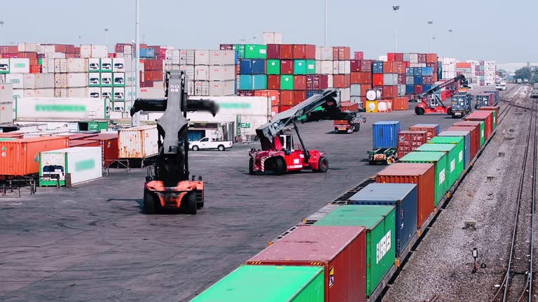 Freight Train Loading Images 1,800+ Freight Train Loading Stock Videos and Royalty-Free Footage - iStock