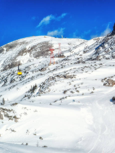 istock View of cable railway. Krippenstein mount, Dachstein, Obertraun, Austria. 1221004735