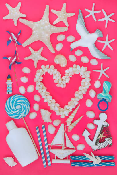 istock Summer Holiday Beach Symbols 1221025262